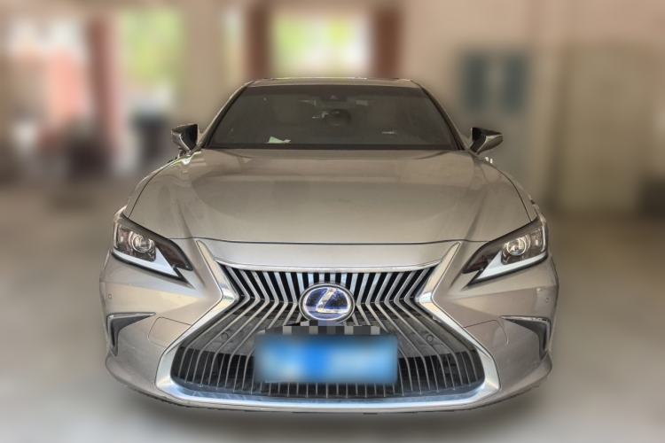 Used Lexus ES 2021 300h Excellence Edition Front