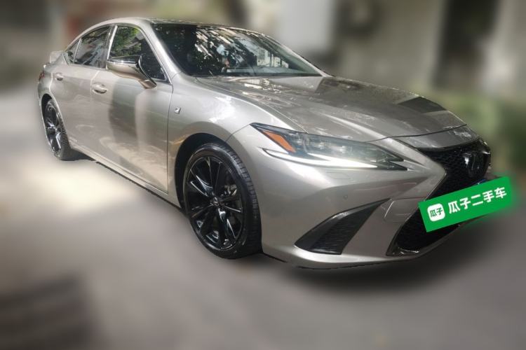 Used Lexus ES 2021 300h F SPORT Front Right 45 Deg