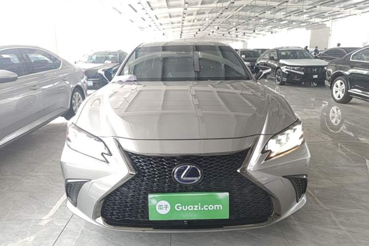 Used Lexus ES 2021 300h F SPORT Front