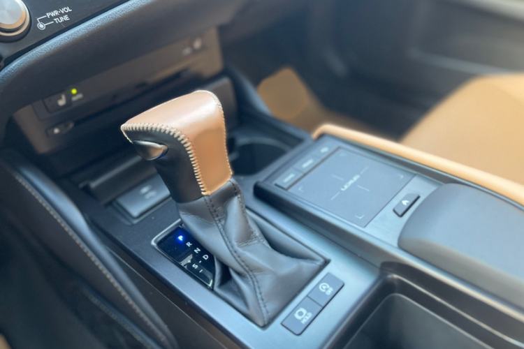 Used Lexus ES 2021 260 Excellence Edition Gear Lever