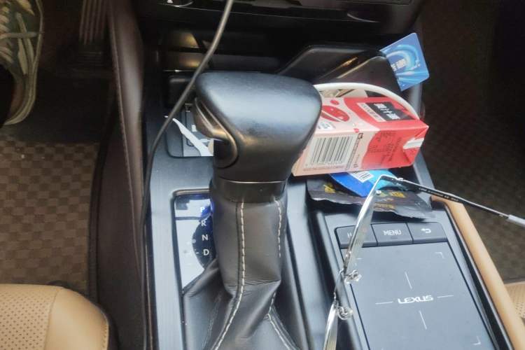 Used Lexus ES 2021 200 Luxury Edition Gear Lever