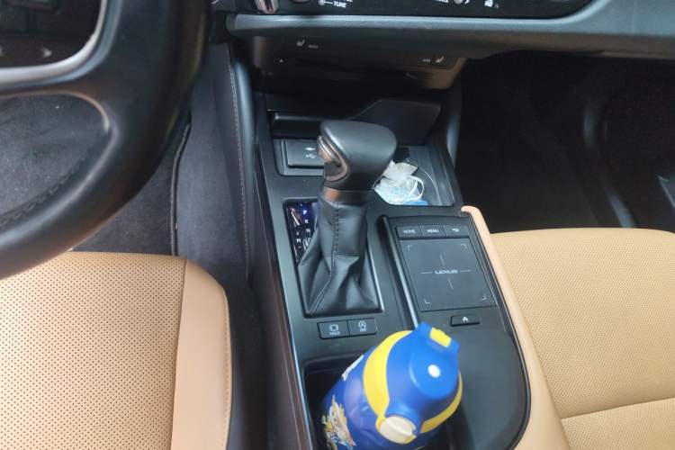 Used Lexus ES 2021 200 Excellence Edition Gear Lever