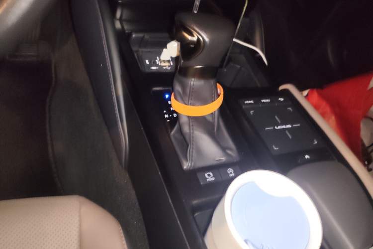 Used Lexus ES 2021 200 Excellence Edition Gear Lever