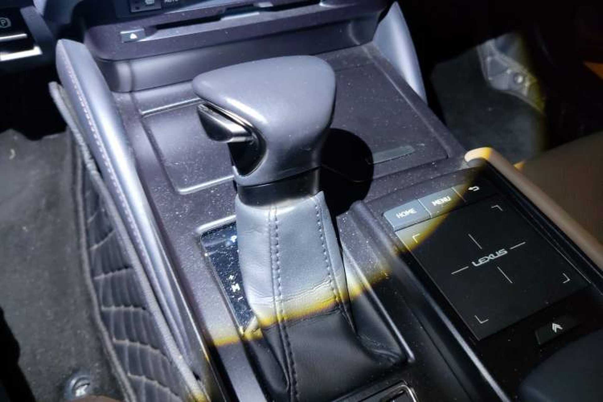 Used Lexus ES 2021 200 Excellence Edition Gear Lever
