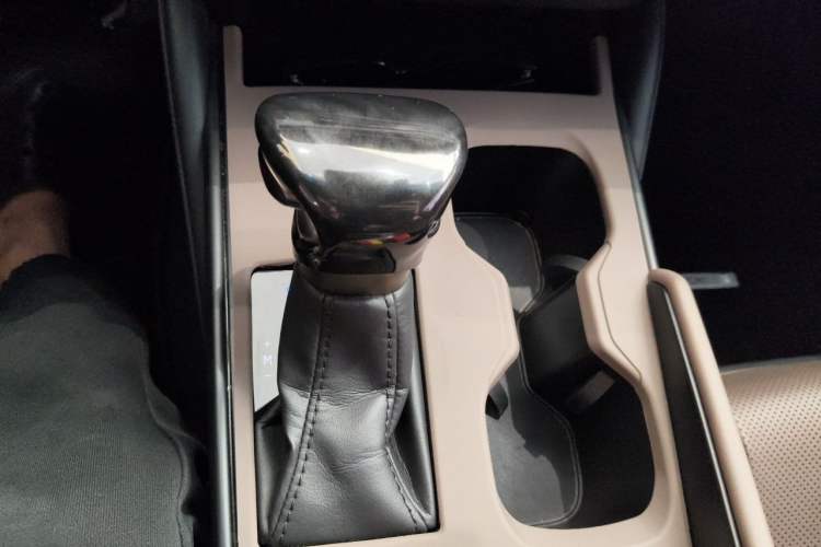 Used Lexus ES 2021 200 Excellence Edition Gear Lever