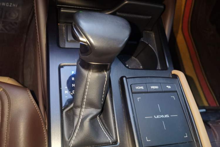 Used Lexus ES 2021 200 Excellence Edition Gear Lever