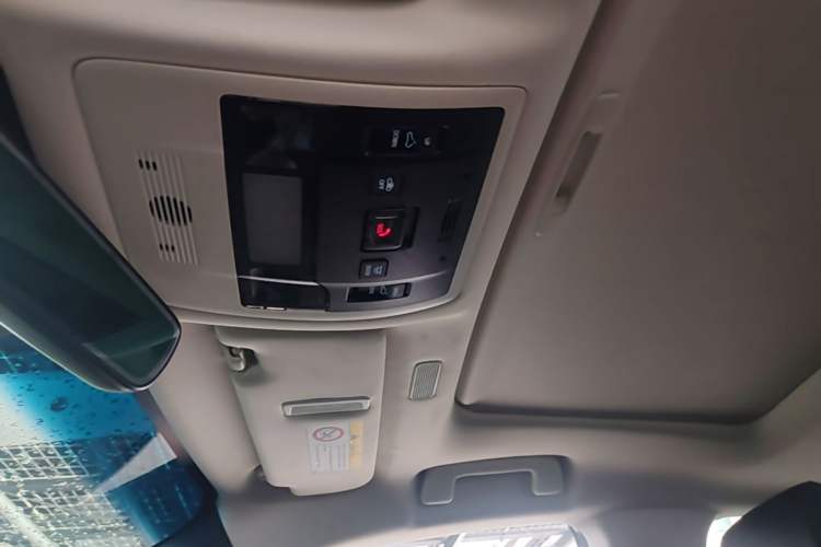 Used Lexus ES 2021 300h Excellence Edition Headliner