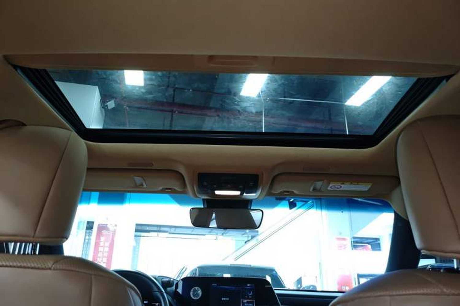 Used Lexus ES 2021 260 Excellence Edition Headliner