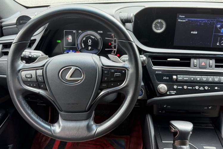 Used Lexus ES 2021 300h Excellence Edition Interior 1