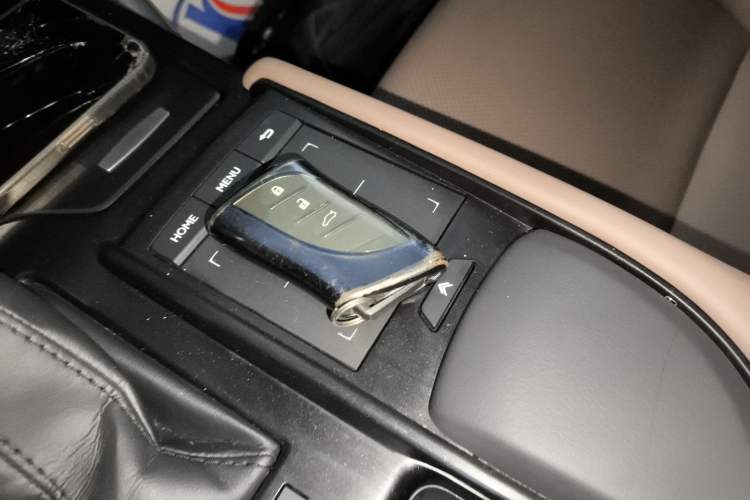 Used Lexus ES 2021 200 Excellence Edition Interior 1