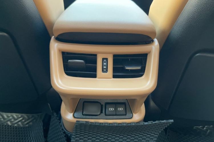 Used Lexus ES 2021 260 Excellence Edition Interior 9