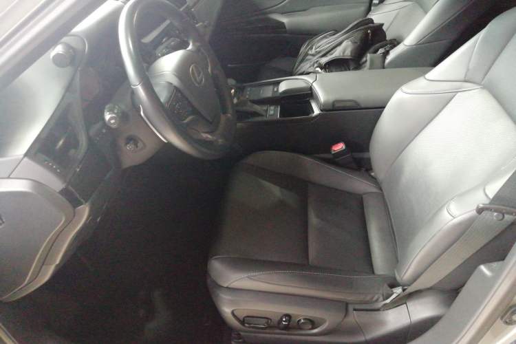 Used Lexus ES 2021 260 Excellence Edition Left Front Seat