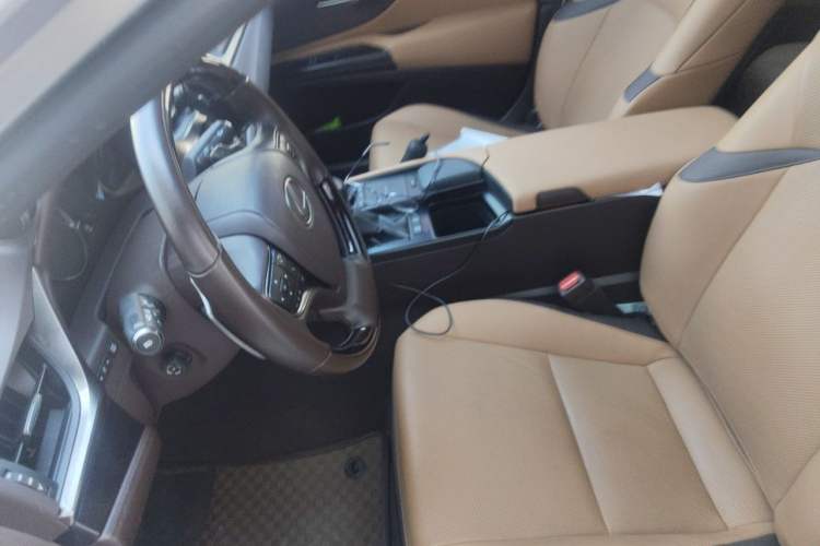 Used Lexus ES 2021 200 Luxury Edition Left Front Seat
