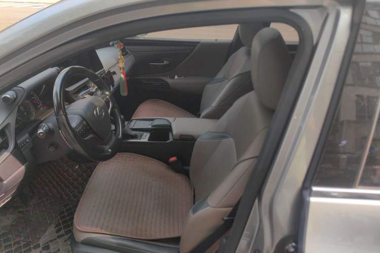 Used Lexus ES 2021 200 Excellence Edition Left Front Seat