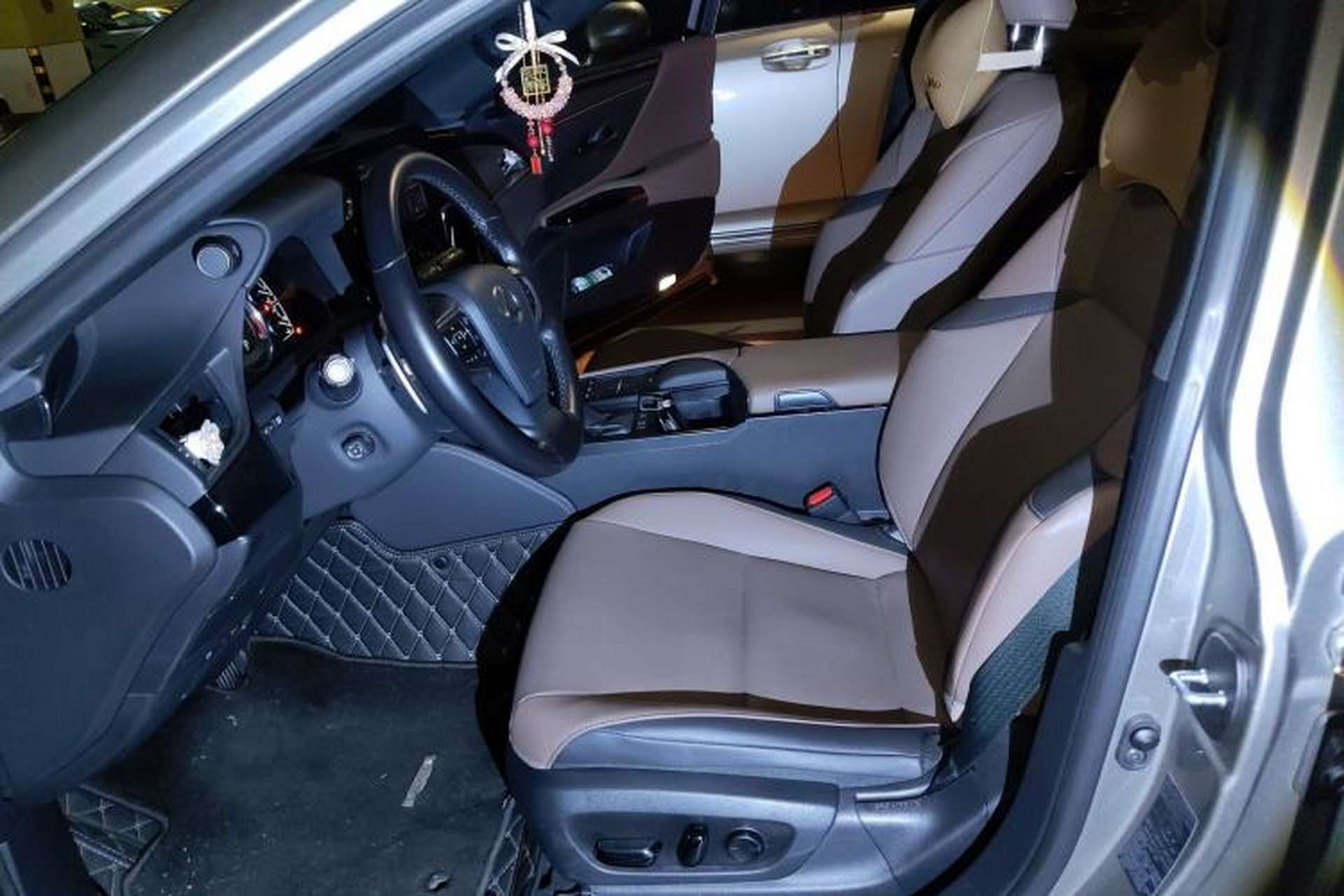 Used Lexus ES 2021 200 Excellence Edition Left Front Seat