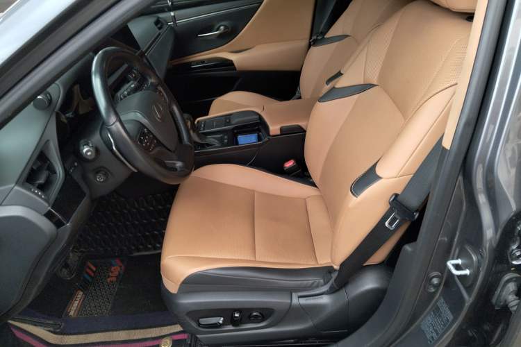 Used Lexus ES 2021 200 Excellence Edition Left Front Seat