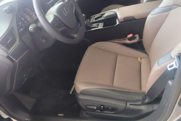 Used Lexus ES 2021 200 Excellence Edition Left Front Seat