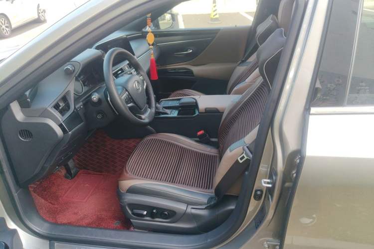 Used Lexus ES 2021 200 Excellence Edition Left Front Seat