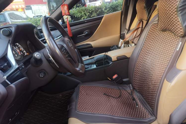 Used Lexus ES 2021 200 Excellence Edition Left Front Seat