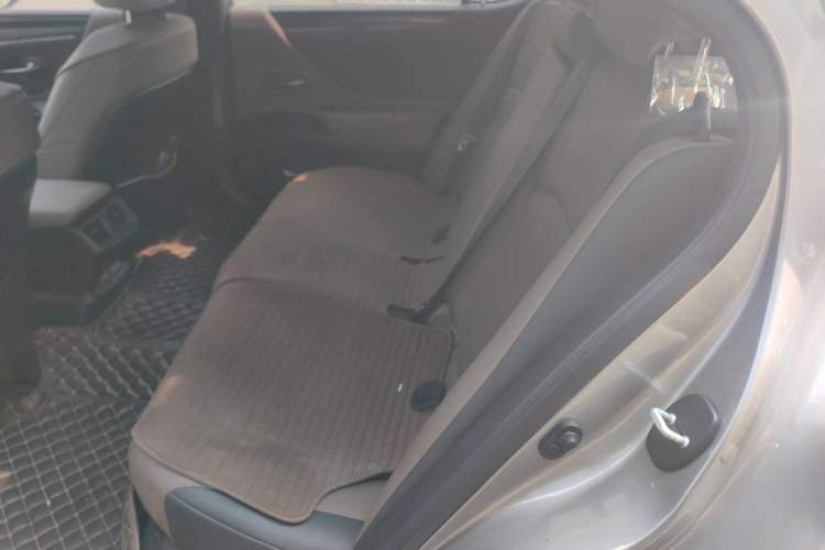 Used Lexus ES 2021 200 Excellence Edition Left Rear Seat