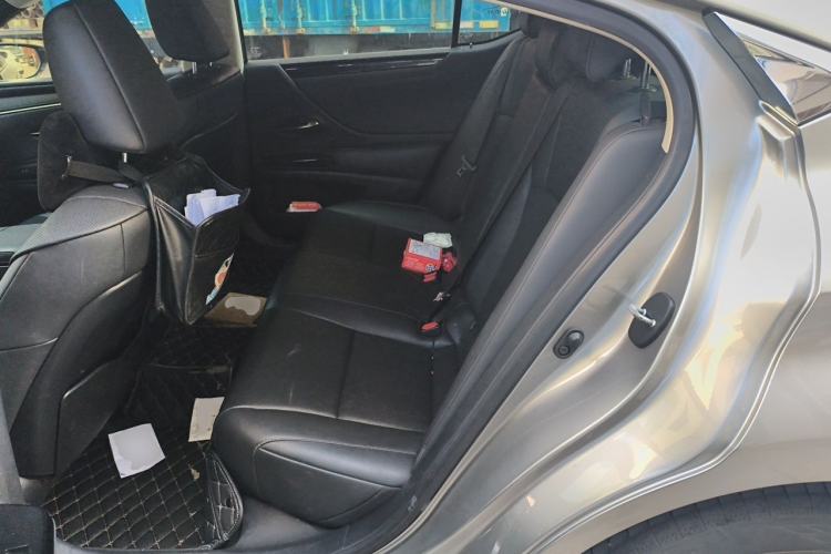 Used Lexus ES 2021 200 Excellence Edition Left Rear Seat