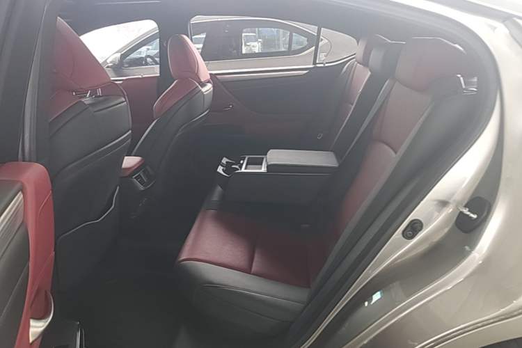 Used Lexus ES 2021 300h F SPORT Left Rear Seat