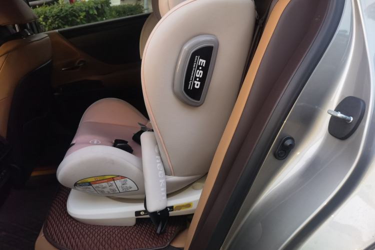 Used Lexus ES 2021 200 Excellence Edition Left Rear Seat