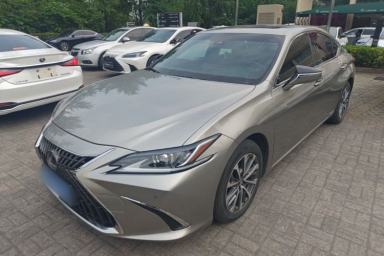 Used Lexus ES 2021 300h Excellence Edition