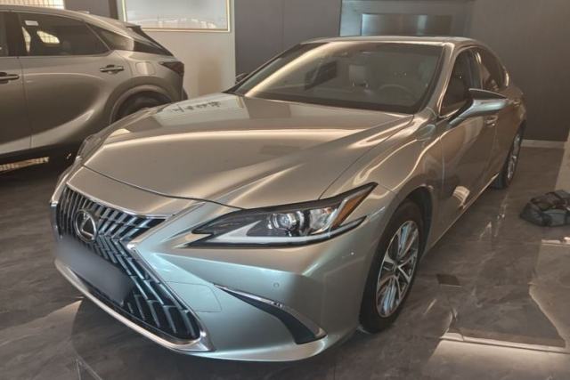Gebrauchter Lexus ES 2021 200 Excellence Edition
