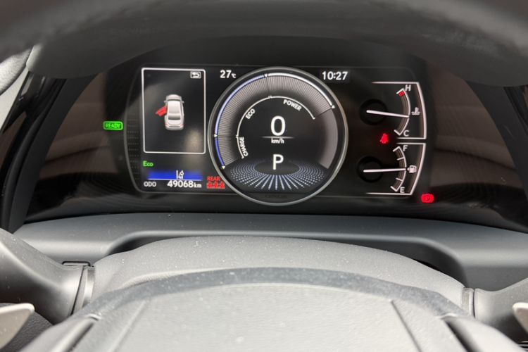Used Lexus ES 2021 300h Excellence Edition Odometer Close Up