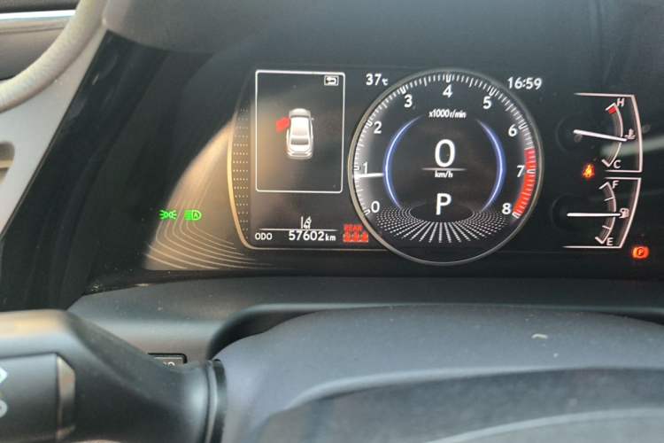 Used Lexus ES 2021 200 Excellence Edition Odometer Close Up