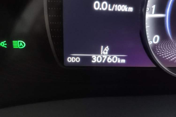 Used Lexus ES 2021 200 Excellence Edition Odometer Close Up