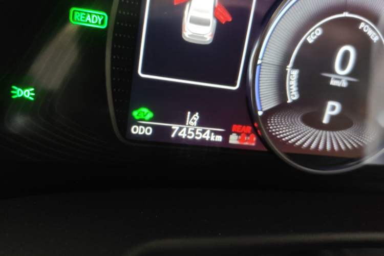 Used Lexus ES 2021 300h Excellence Edition Odometer Close Up
