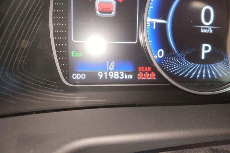 Used Lexus ES 2021 200 Excellence Edition Odometer Close Up