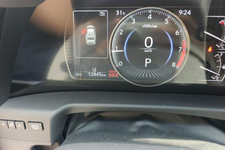 Used Lexus ES 2021 200 Excellence Edition Odometer Close Up