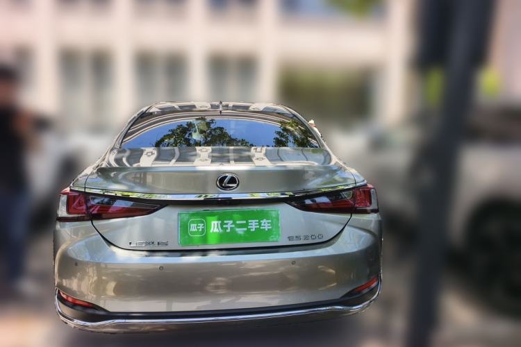 Used Lexus ES 2021 200 Excellence Edition Rear