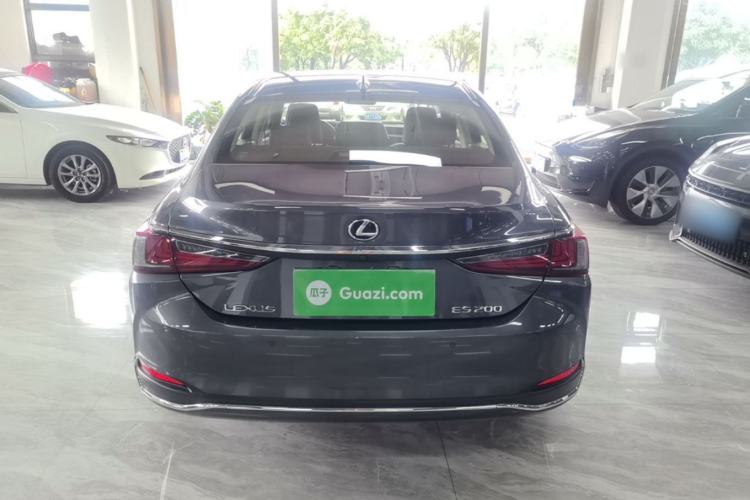 Used Lexus ES 2021 200 Excellence Edition Rear