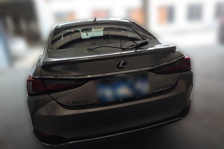 Used Lexus ES 2021 300h Excellence Edition Rear