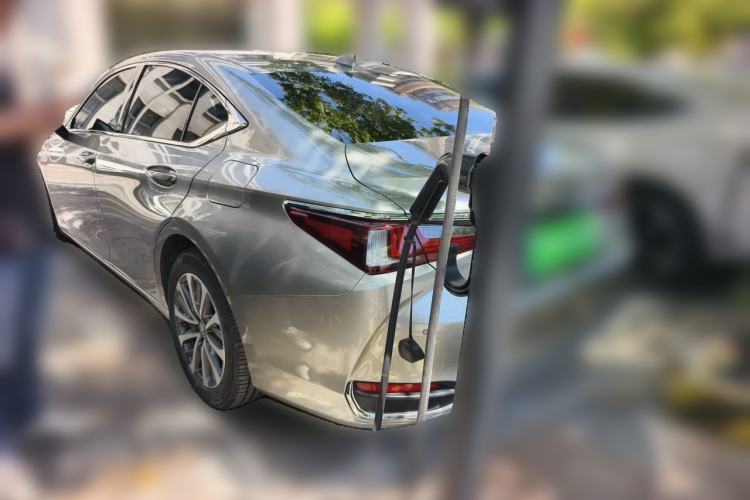 Used Lexus ES 2021 200 Excellence Edition Rear Left 45 Deg