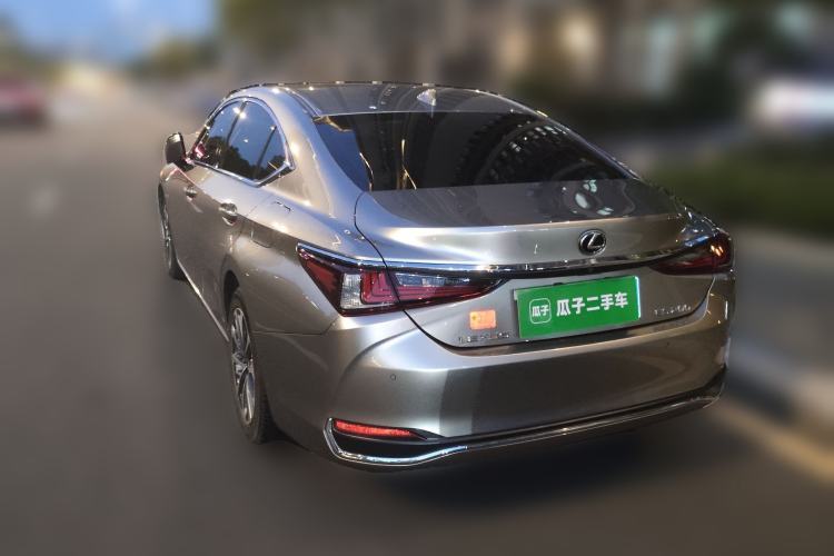 Used Lexus ES 2021 200 Excellence Edition Rear Left 45 Deg