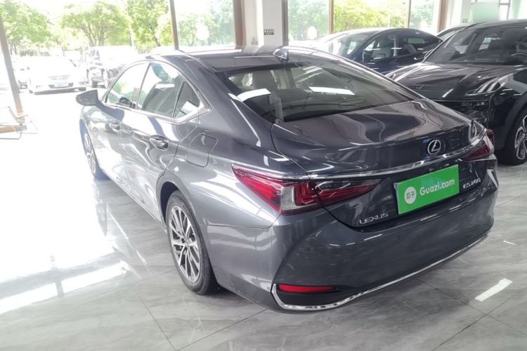 Used Lexus ES 2021 200 Excellence Edition Rear Left 45 Deg