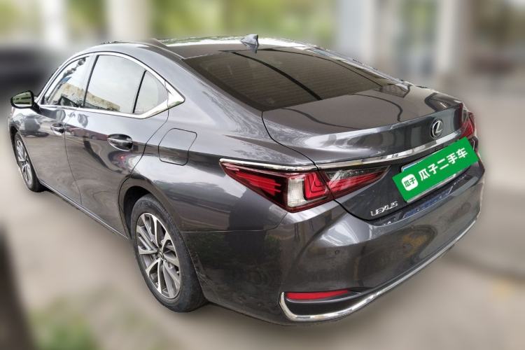 Used Lexus ES 2021 200 Excellence Edition Rear Left 45 Deg