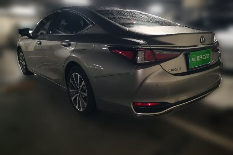 Used Lexus ES 2021 200 Luxury Edition Rear Left 45 Deg