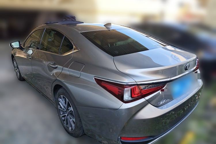 Used Lexus ES 2021 200 Excellence Edition Rear Left 45 Deg