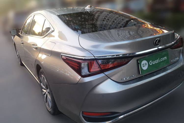 Used Lexus ES 2021 200 Excellence Edition Rear Left 45 Deg