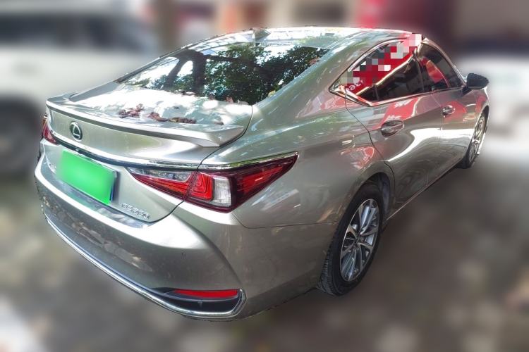 Used Lexus ES 2021 260 Excellence Edition Rear Right 45 Deg