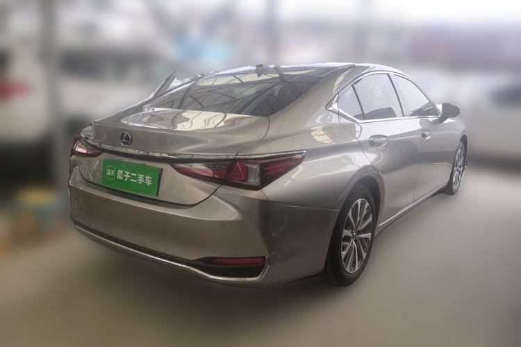 Used Lexus ES 2021 200 Excellence Edition Rear Right 45 Deg
