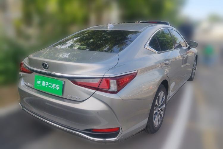 Used Lexus ES 2021 200 Excellence Edition Rear Right 45 Deg