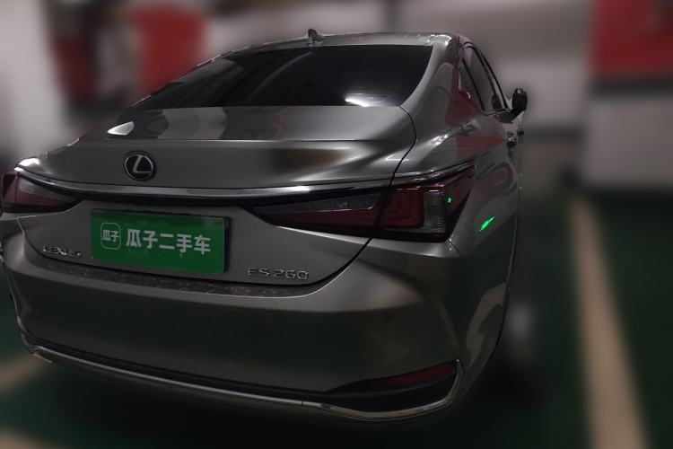 Used Lexus ES 2021 260 Excellence Edition Rear Right 45 Deg