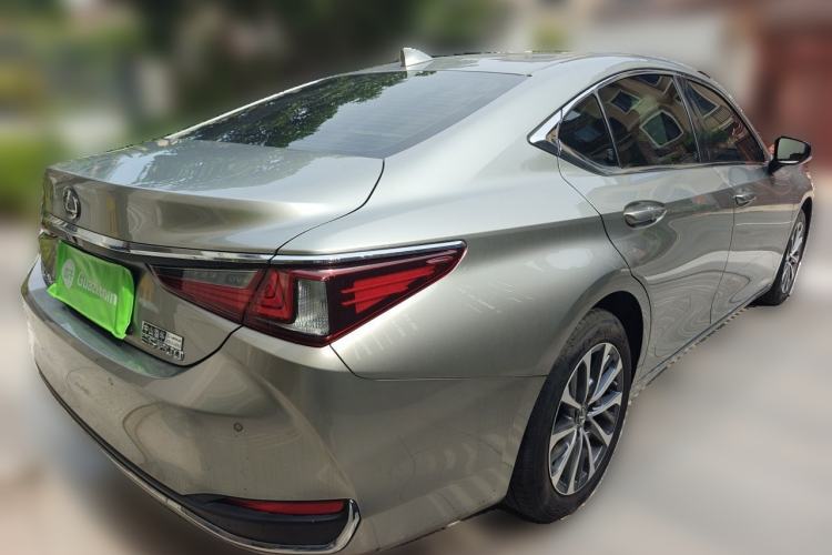 Used Lexus ES 2021 200 Excellence Edition Rear Right 45 Deg